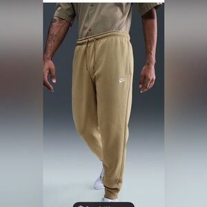 Men’s Nike Club Joggers